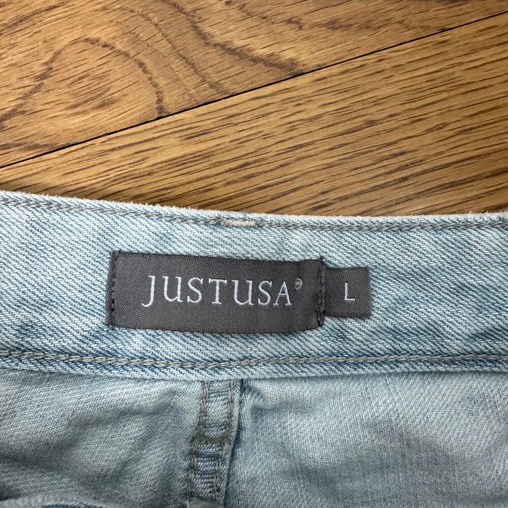 JUST USA Light Wash Cut Off Distressed Denim Shorts - Picture 4 of 7